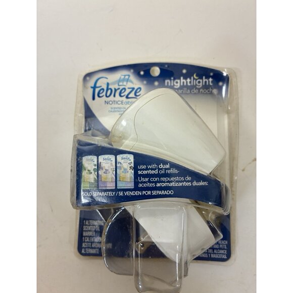 1 FEBREZE NOTICEables NIGHTLIGH Scented Oil Warmer NEW Old Stock *Box is damaged - Picture 2 of 6